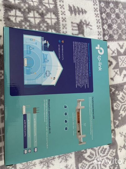 Wi-Fi роутер TP-Link EC220-G5