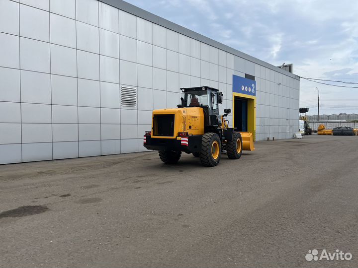Фронтальный погрузчик Lonking CDM836N, 2023