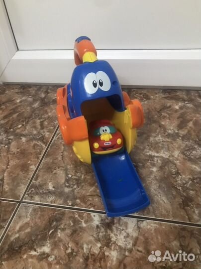 Little tikes кораблик с машинкой
