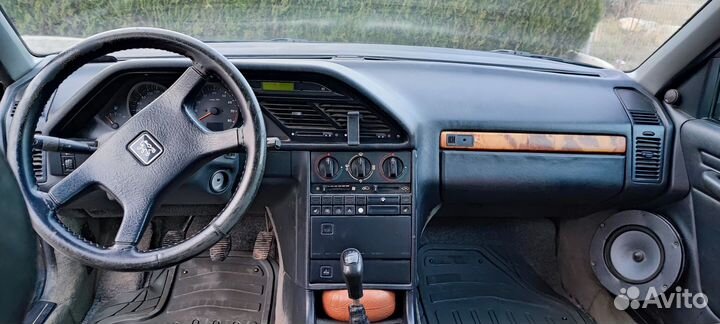 Peugeot 605, 1989