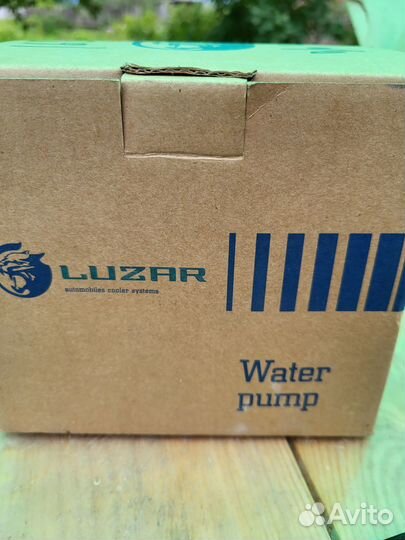 Насос водяной автомобильный