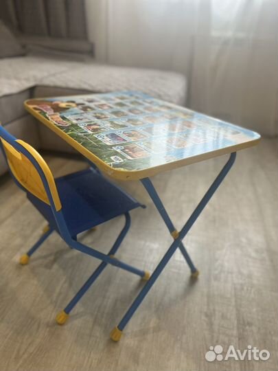 Детский столик и стульчик