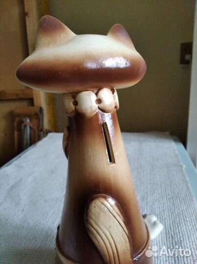 Кот-копилка