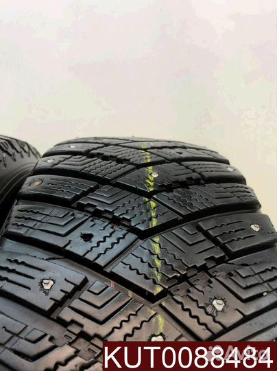Goodyear UltraGrip Ice Arctic SUV 215/65 R17 99R