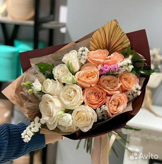 Букеты пионы ромашки