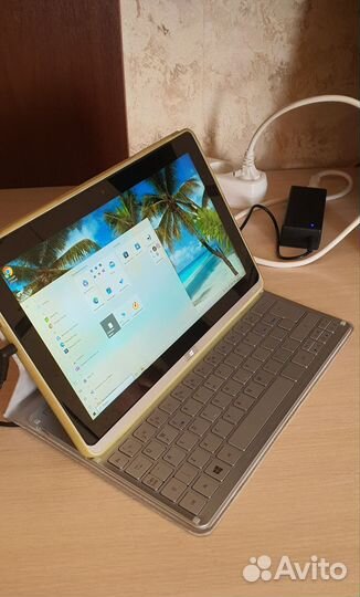 Планшет Acer Iconia W700 11.6