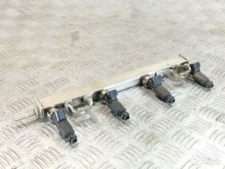 Рейка топливная рампа Ford Mondeo 2000-2007