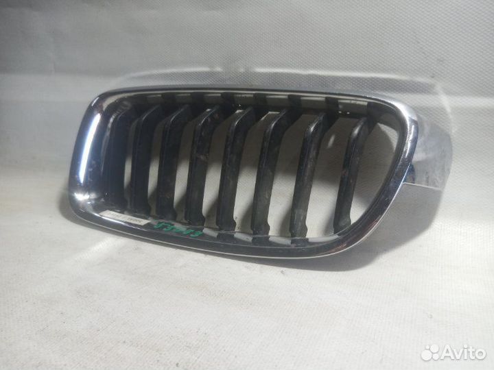 Решетка радиатора передняя левая Bmw 5 F10 2010