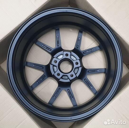 Литые диски на Kia Optima R18 5x114,3