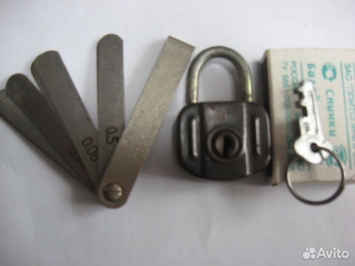 Замоки навесные новые и самодельный