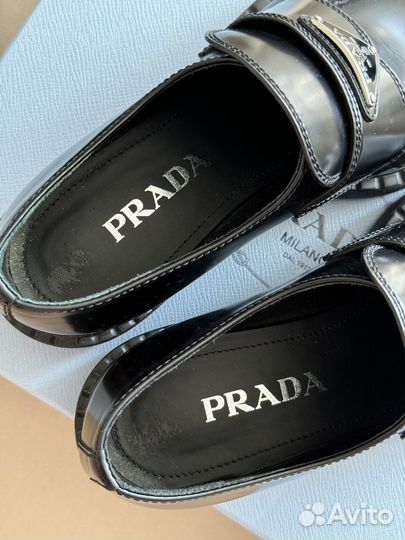 Лоферы Prada