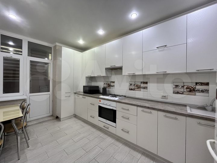 2-к. квартира, 58,5 м², 4/18 эт.