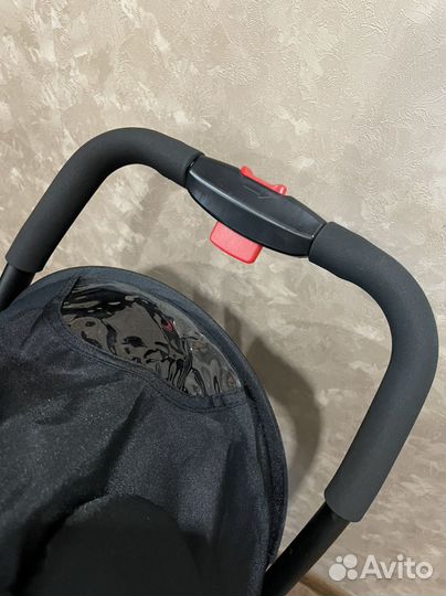 Коляска прогулочная