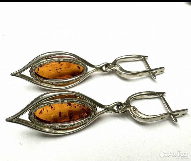 Серебряные серьги с янтарем