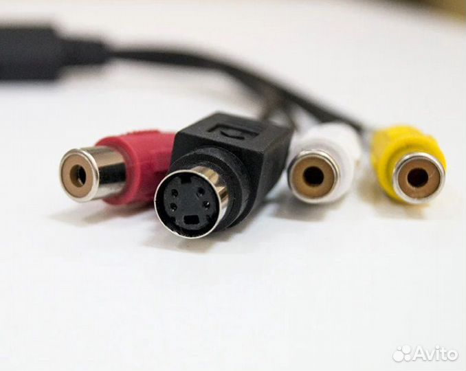 Плата Видеозахвата AV/S-Video на USB UHW-1401