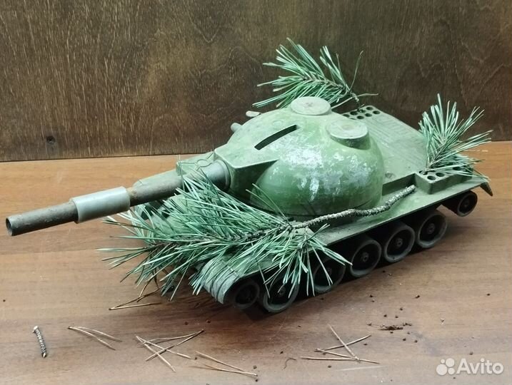 Игрушка танк СССР