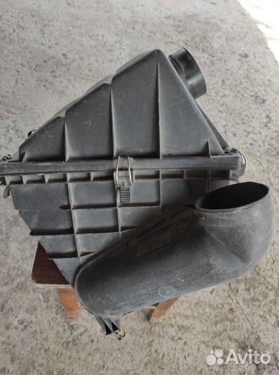 Корпус фильтра на Мерседес w202 дизель