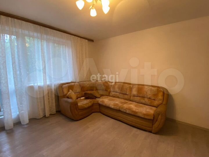 2-к. квартира, 46 м², 2/5 эт.