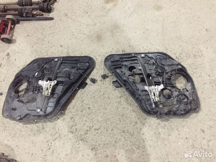 Стеклоподъёмник задний правый kia ceed 2012-2018