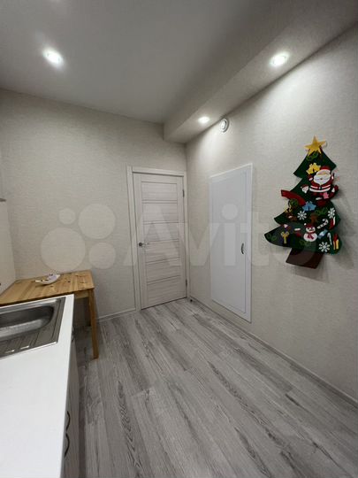 2-к. квартира, 42 м², 1/2 эт.