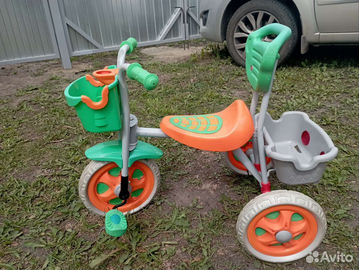 Трехколесный велосипед