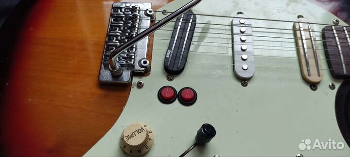 Электрогитара vintage
