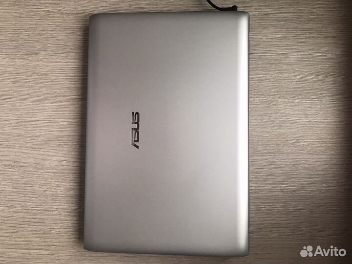 Ноутбук asus