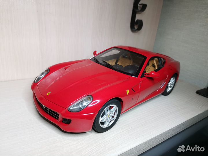 1/18 Hot Wheels Elite Ferrari 599 GTB Fiorano