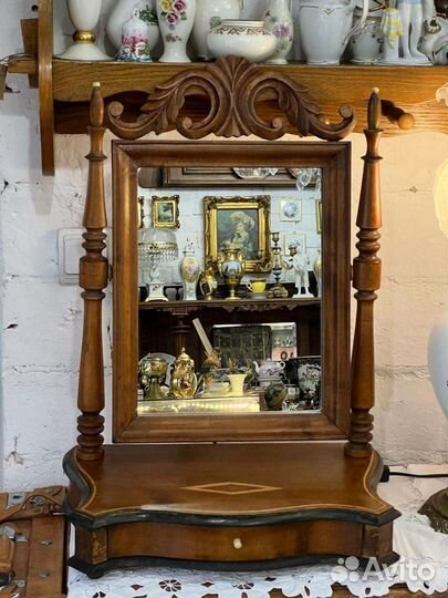 Антикварное дамское зеркало