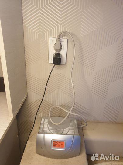 Стабилизатор напряжения