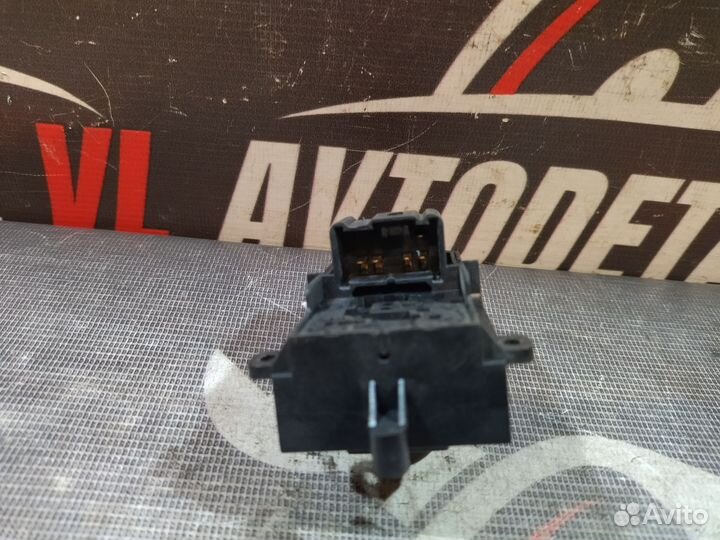 Кнопка стеклоподъемника Honda Civic 8 4D