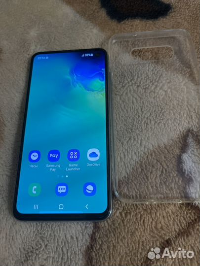 Samsung Galaxy S10e, 6/128 ГБ