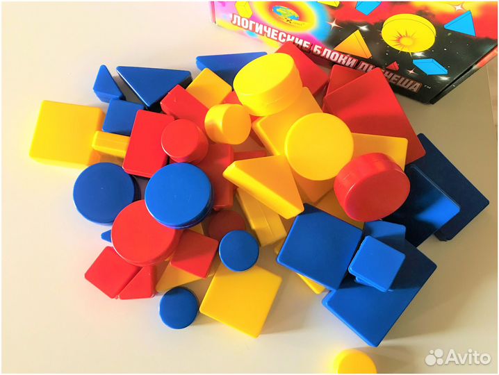 Настольная игра Логические блоки Дьенеша