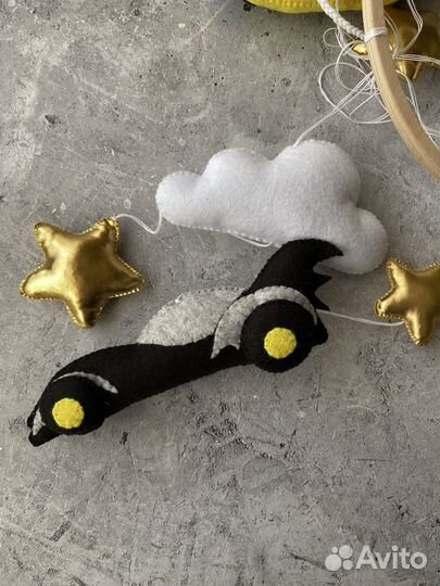 Мобиль на кроватку новый