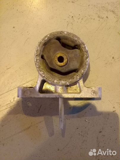 Опора двигателя (подушка двс) левая Suzuki Aerio R