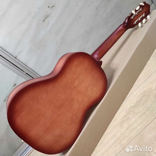Гитара новая классическая