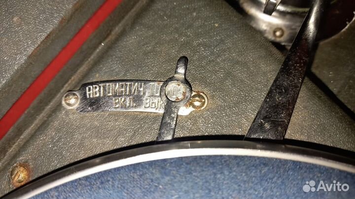 Старинный патефон Молотов