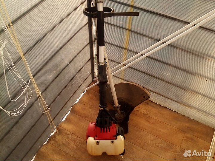 Бензокосса praktika gtb25