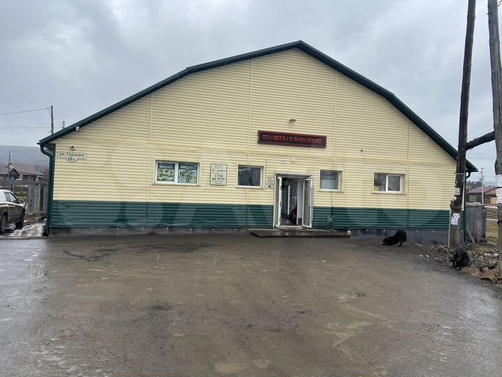 Здание, 320 м²