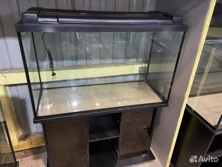 240 литров с тумбой и скрышкой