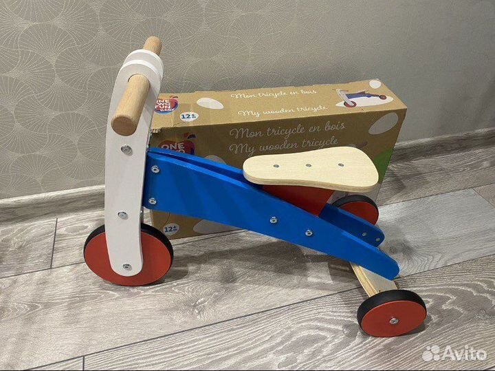 Беговел деревянный