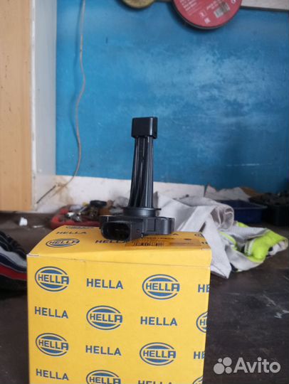 Датчик уровня масла halla на hyundai ах 35