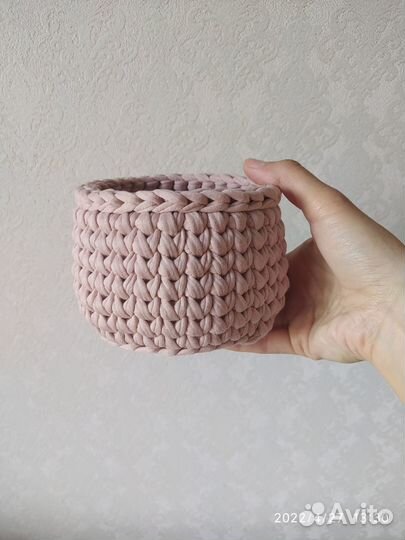 Вязаные корзинки ручной работы