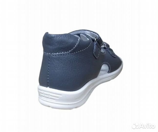 Сандалии totta