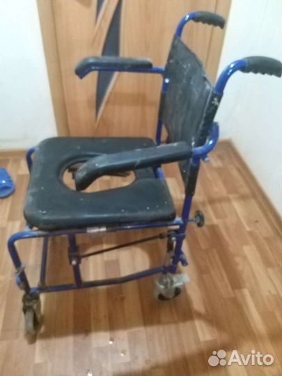 Инвалидное кресло санитарное