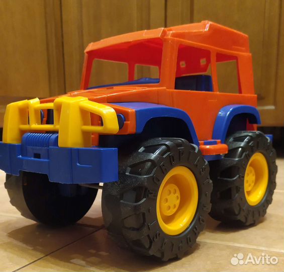 Детская игрушка внедорожник Hummer