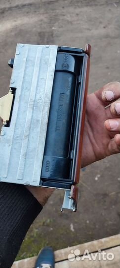 Пепельница audi 100c4