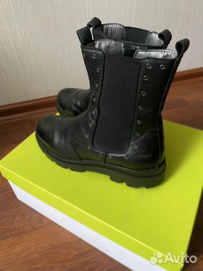 Демисезонные сапожки primigi