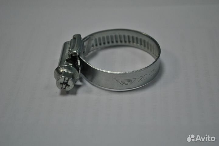 Хомут червячный 20-32-х 100шт
