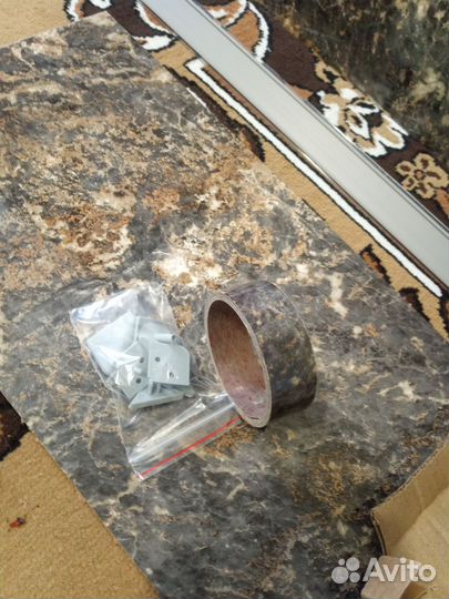 Глянцевая панель на рабочую стенку под мрамор